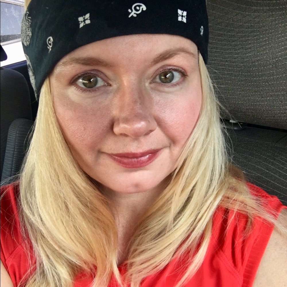 Meet your Posher, Lynnette
